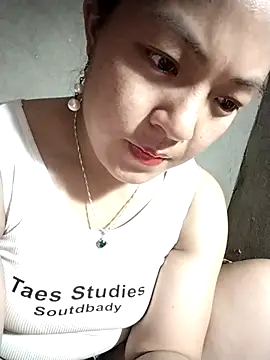 Lucky cutee online show from May 7, 4:06 am