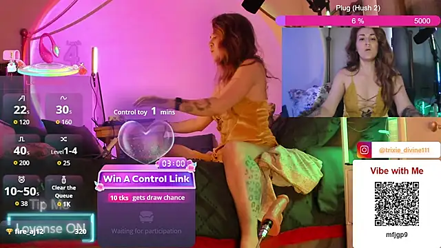 trixiedivine online show from April 12, 7:39 pm