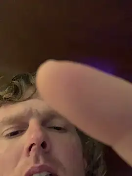 Snapshot of heath82841 chatting on March 29, 8:27 am heath82841 online show from March 29, 8:27 am