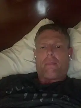 Snapshot of heath82841 chatting on June 22, 7:38 am heath82841 online show from June 22, 7:38 am