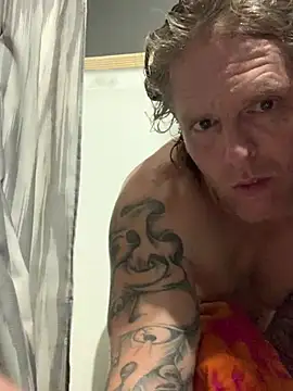 Snapshot of heath82841 chatting on February 8, 3:48 am heath82841 online show from February 8, 3:48 am