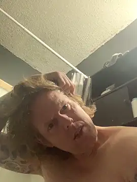 Snapshot of heath82841 chatting on February 7, 8:22 am heath82841 online show from February 7, 8:22 am