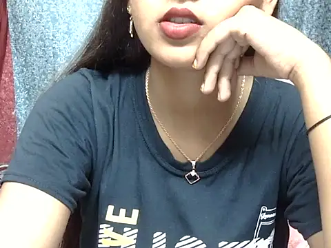 cute Dirty Diva online show from May 2, 2:33 pm