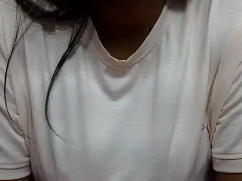 cute Dirty Diva online show from April 19, 5:30 am