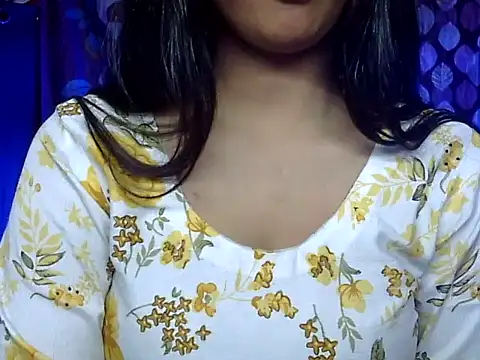 cute Dirty Diva online show from February 17, 2:58 pm