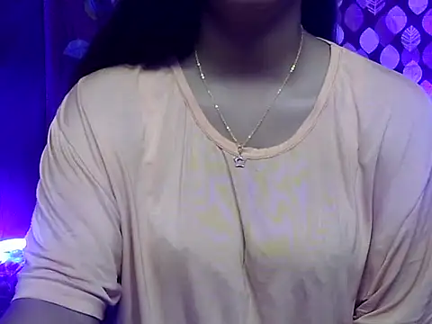 cute Dirty Diva online show from March 10, 4:49 am