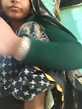 Madhu cute online show from February 28, 2:33 am