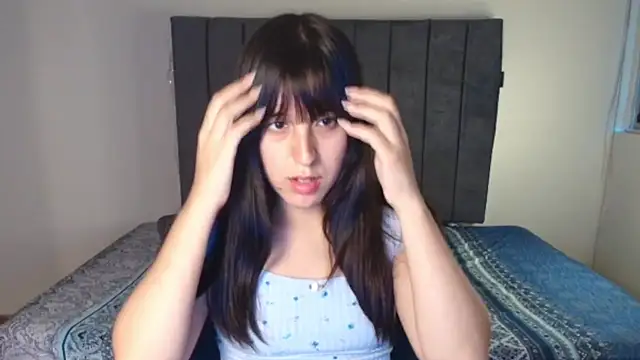 Snapshot of Sofii_unicorn chatting on March 1, 10:21 pm Sofii unicorn online show from March 1, 10:21 pm