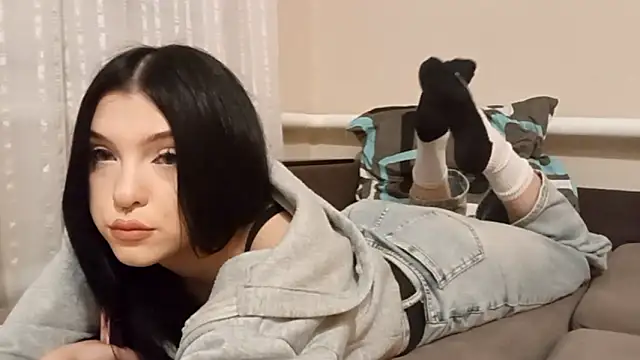 Snapshot of LexusGirls chatting on March 4, 4:59 pm LexusGirls online show from March 4, 4:59 pm