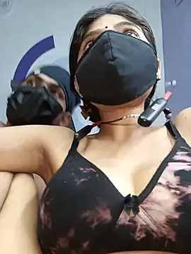 Snapshot of Curvy_Kavya chatting on June 25, 10:04 pm Curvy Kavya online show from June 25, 10:04 pm