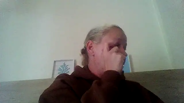 Snapshot of jennyblondeuk chatting on May 1, 5:40 pm jennyblondeuk online show from May 1, 5:40 pm