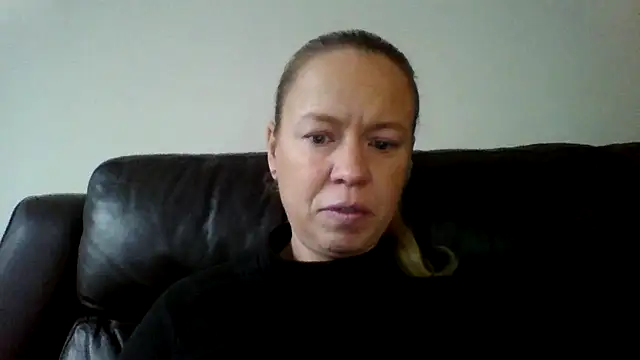 jennyblondeuk online show from January 15, 3:15 pm