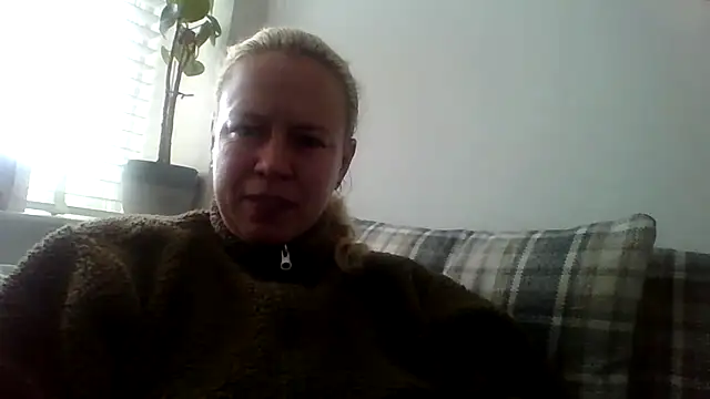 jennyblondeuk online show from February 20, 3:03 pm