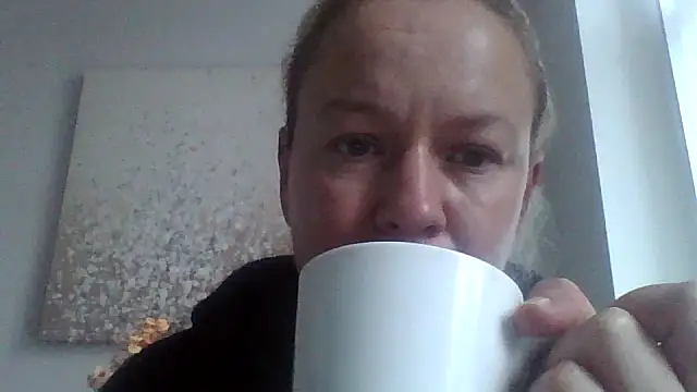 jennyblondeuk online show from March 27, 5:36 pm