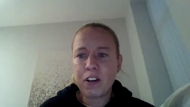 jennyblondeuk online show from March 21, 6:34 pm