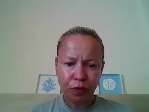 Snapshot of jennyblondeuk chatting on May 24, 4:29 pm jennyblondeuk online show from May 24, 4:29 pm