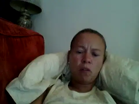 Snapshot of jennyblondeuk chatting on July 15, 5:31 pm jennyblondeuk online show from July 15, 5:31 pm