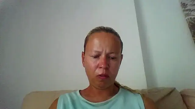 Snapshot of jennyblondeuk chatting on June 9, 4:41 pm jennyblondeuk online show from June 9, 4:41 pm