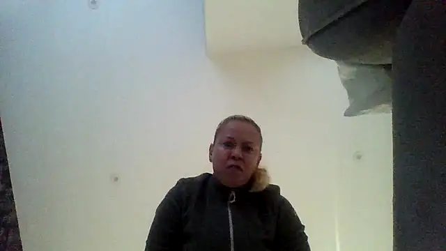 jennyblondeuk online show from March 22, 5:47 pm