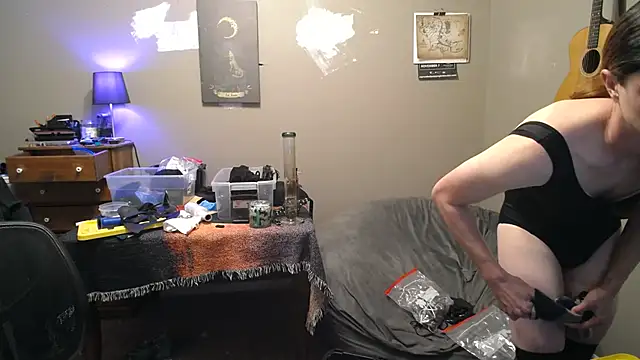 evefoxcd online show from December 20, 8:28 am