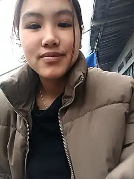 Snapshot of Money_moneylove chatting on January 6, 2:15 am Money moneylove online show from January 6, 2:15 am