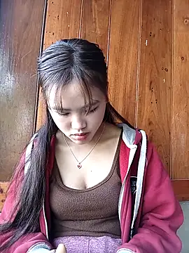 Snapshot of Money_moneylove chatting on February 27, 3:07 am Money moneylove online show from February 27, 3:07 am