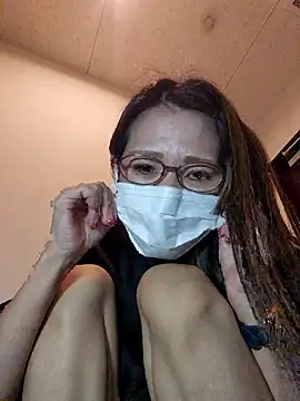 tomatocjin124 online show from April 27, 1:36 am