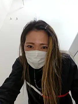 tomatocjin124 online show from March 17, 4:48 am