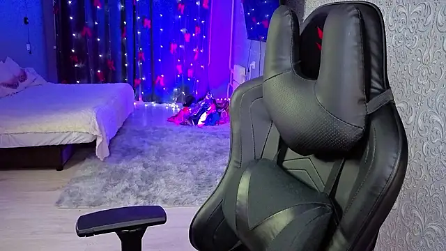 Snapshot of Eva_Vibe_ chatting on January 31, 7:45 pm Eva Vibe online show from January 31, 7:45 pm