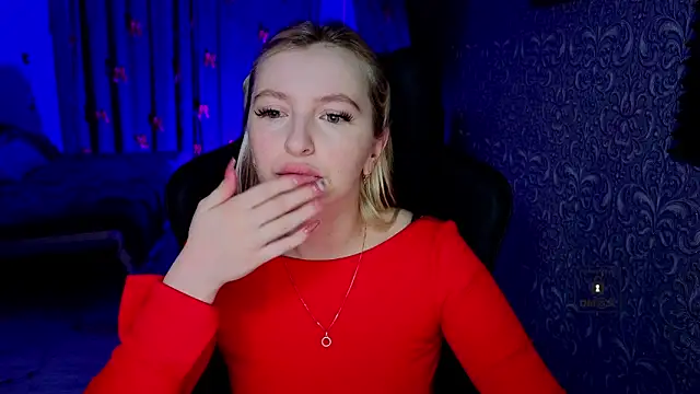 Snapshot of Eva_Vibe_ chatting on February 24, 4:08 pm Eva Vibe online show from February 24, 4:08 pm