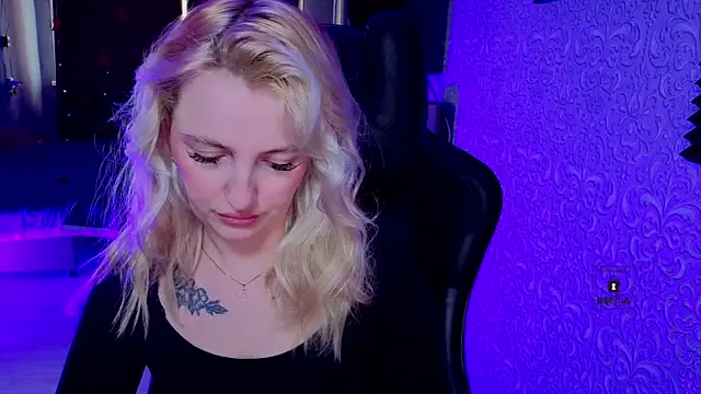 Eva Vibe  online show from March 29, 8:49 am