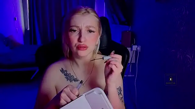 Eva Vibe  online show from April 12, 6:27 am