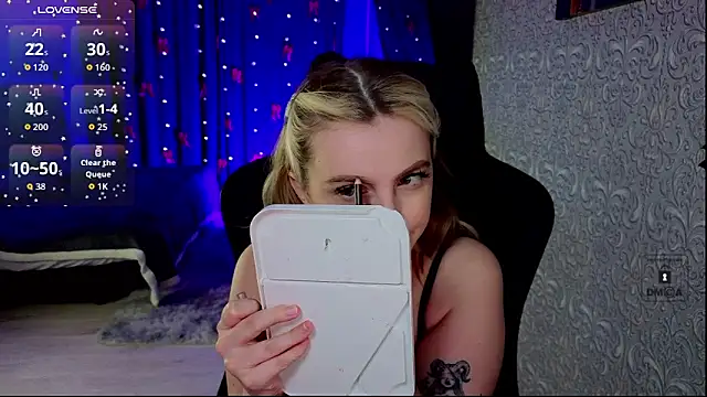 Snapshot of Eva_Vibe_ chatting on February 21, 5:37 pm Eva Vibe online show from February 21, 5:37 pm