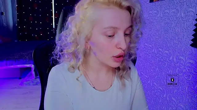 Eva Vibe  online show from April 5, 6:09 am