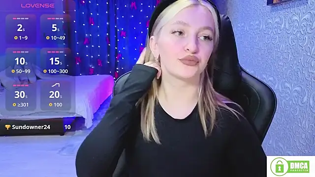 Snapshot of Eva_Vibe_ chatting on January 18, 6:22 pm Eva Vibe online show from January 18, 6:22 pm