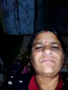 CUTE Ishpa online show from January 11, 6:59 pm