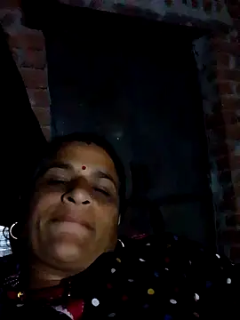 CUTE Ishpa online show from February 3, 3:39 pm