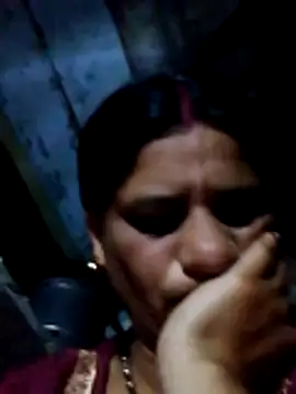 CUTE Ishpa online show from February 6, 9:00 pm