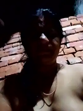 CUTE Ishpa online show from April 15, 7:58 pm