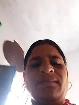 CUTE Ishpa online show from January 12, 7:04 am