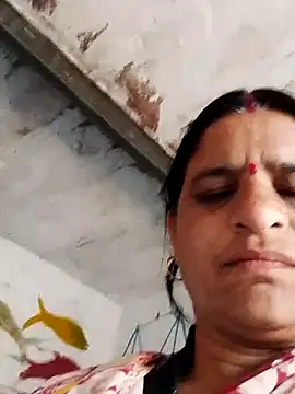 CUTE Ishpa online show from February 6, 5:03 am