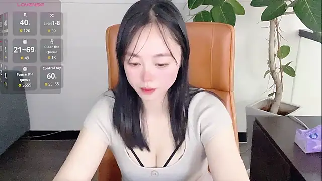 Yuer-77 online show from February 11, 1:11 pm