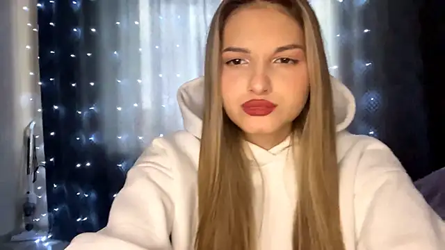 EmllyLighty online show from January 17, 8:18 am