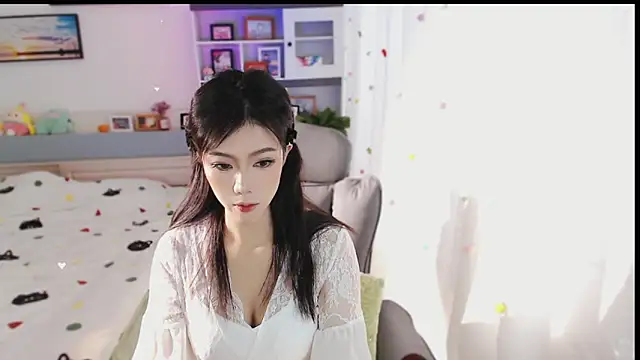 Snapshot of Coke-1996 chatting on February 1, 4:44 am Coke-1996 online show from February 1, 4:44 am