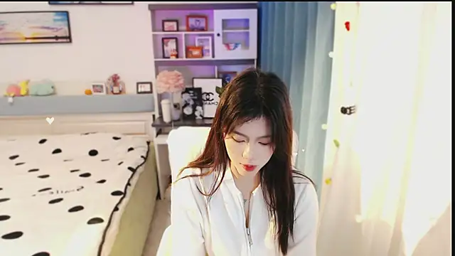 Snapshot of Coke-1996 chatting on February 21, 8:49 am Coke-1996 online show from February 21, 8:49 am