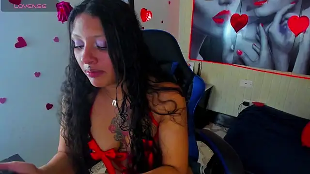 ashley-17 online show from February 15, 4:13 am