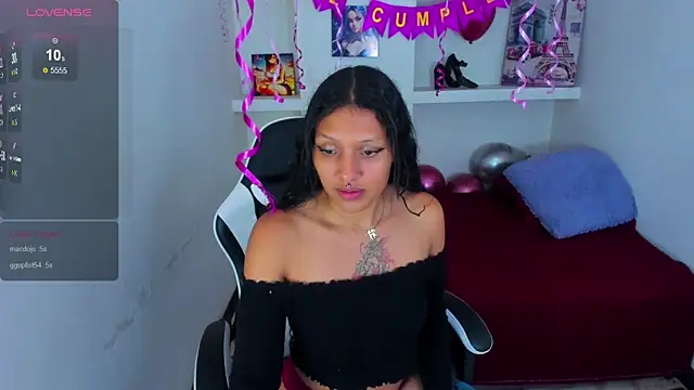 ashley-17 online show from February 7, 4:09 am