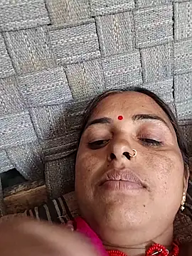 Snapshot of Mahima_rani34 chatting on May 21, 7:28 am Mahima rani34 online show from May 21, 7:28 am