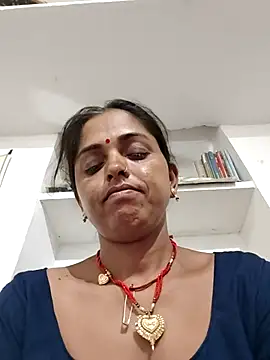 Snapshot of Mahima_rani34 chatting on June 9, 10:44 pm Mahima rani34 online show from June 9, 10:44 pm