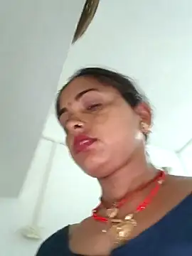 Snapshot of Mahima_rani34 chatting on June 5, 10:15 pm Mahima rani34 online show from June 5, 10:15 pm